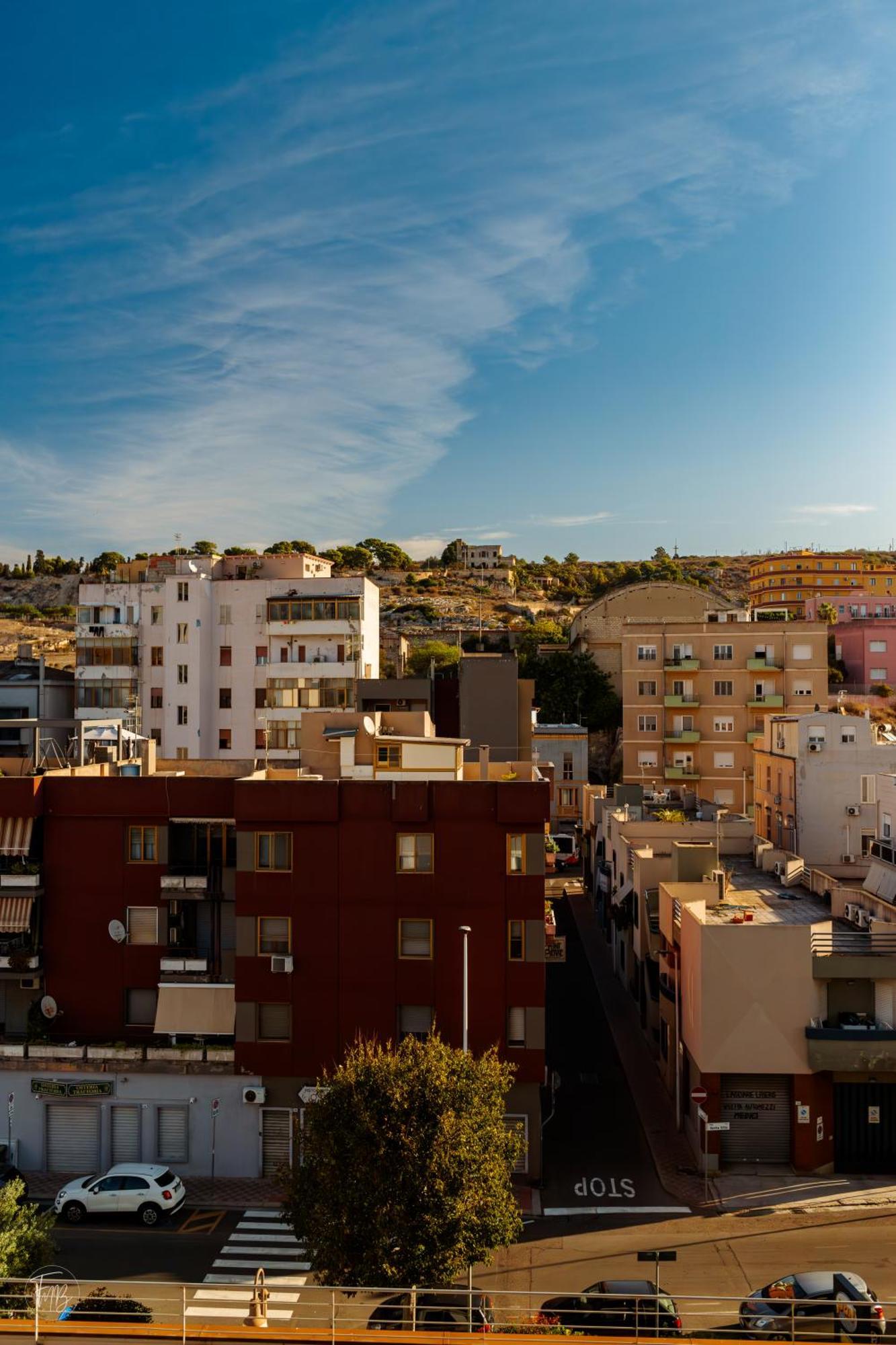 Santa Gilla Apartment Cagliari Ngoại thất bức ảnh