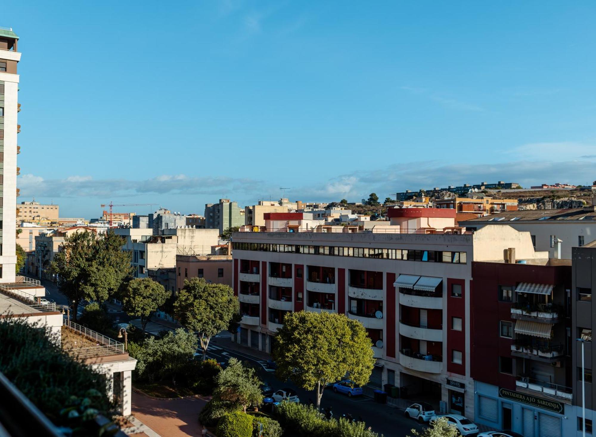Santa Gilla Apartment Cagliari Ngoại thất bức ảnh