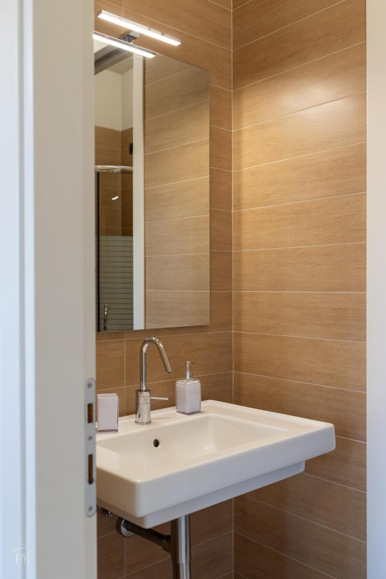 Santa Gilla Apartment Cagliari Ngoại thất bức ảnh