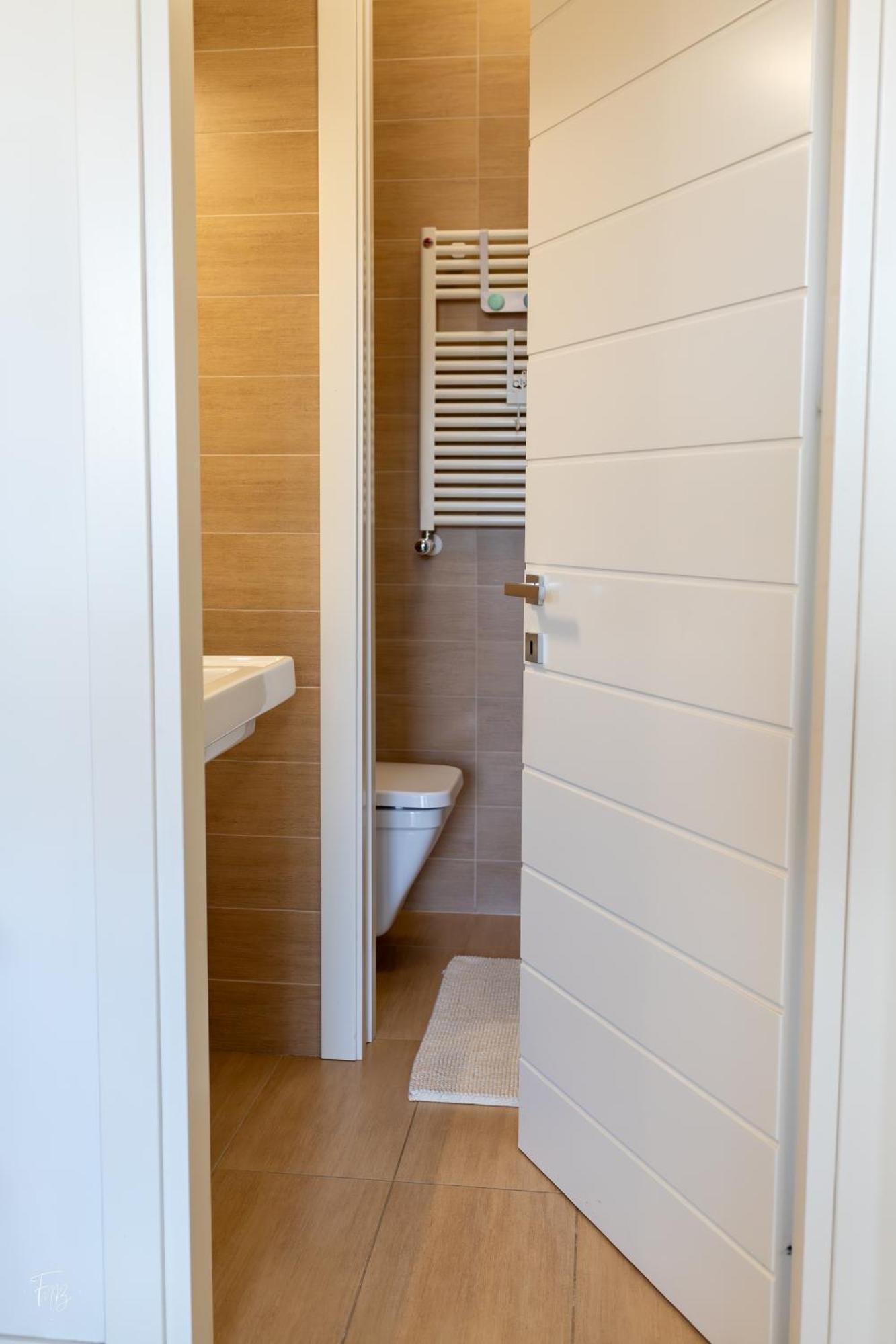 Santa Gilla Apartment Cagliari Ngoại thất bức ảnh